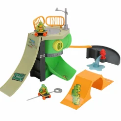 Jouet|De 2 À 4 Ans|TORTUES NINJA Skate park + 2 figurines